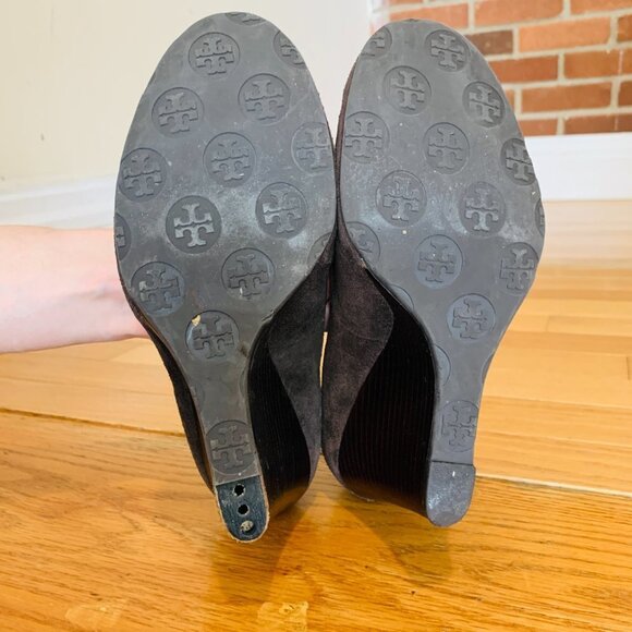 Tory Burch Chelsea Brown Suede Leather Wedge Pumps Size 7.5 M - Picture 14 of 15